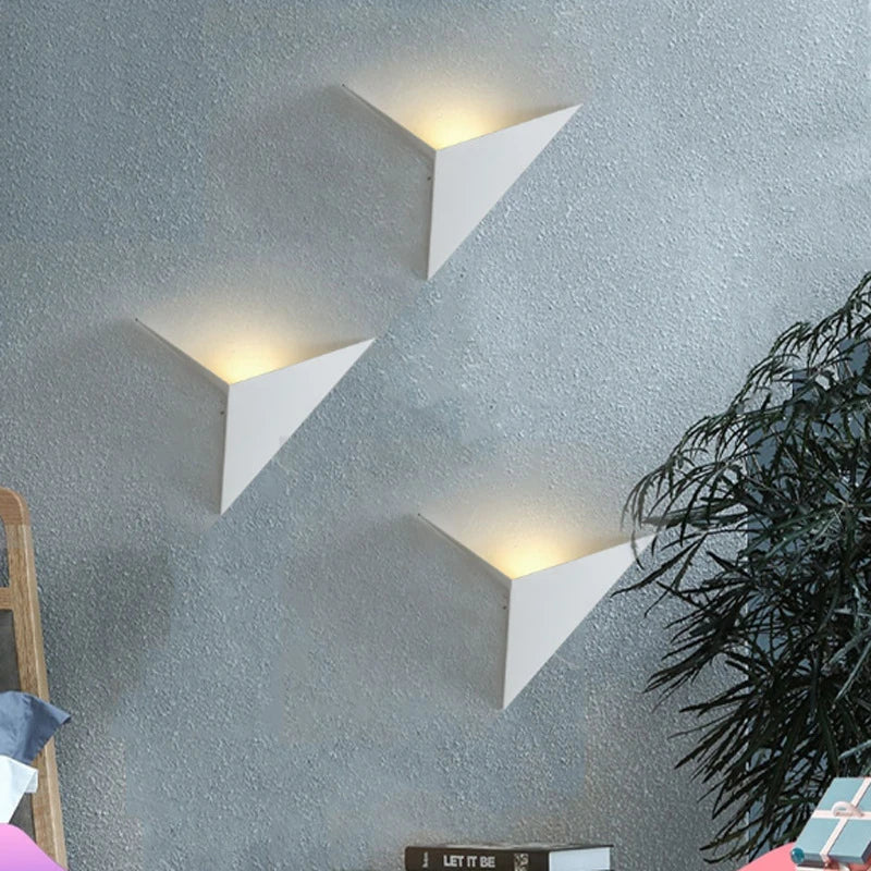 Modern Minimalist Triangle Shape LED Wall Lamps Nordic Style Indoor Wall Lamps Living Room Lights 3W AC85-265V Simple Lighting