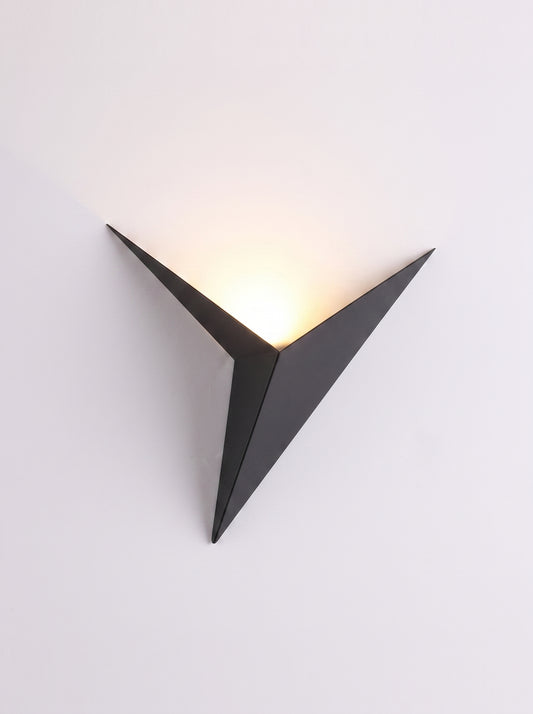 KIRA - Minimalist Design Triangular LED Wall Light