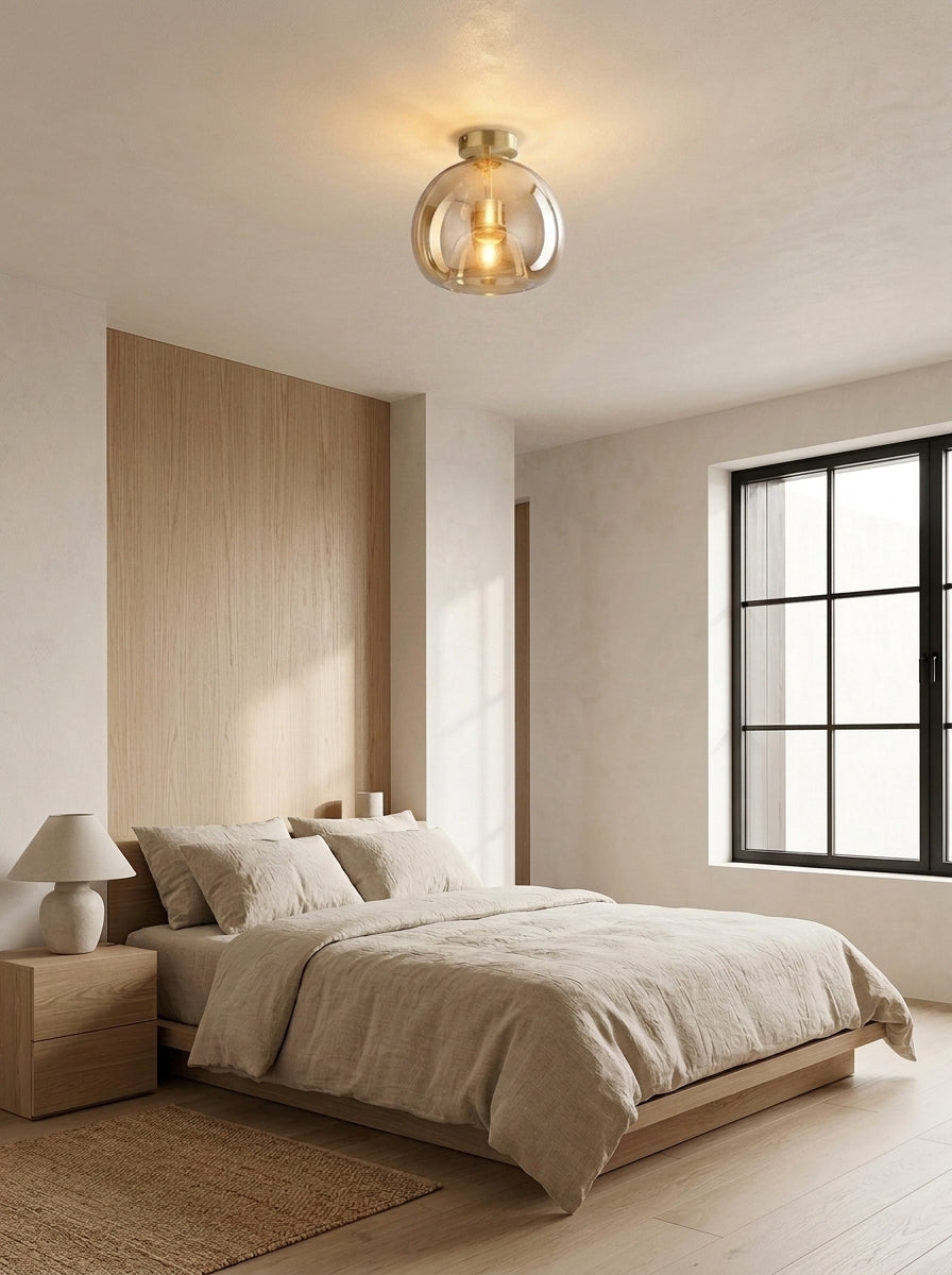 Plafonnier en Verre Fumé & Laiton Design Nordique - SANA